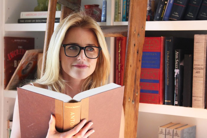 Trilby Glover in Library of Love. Photo by Russ Bain.